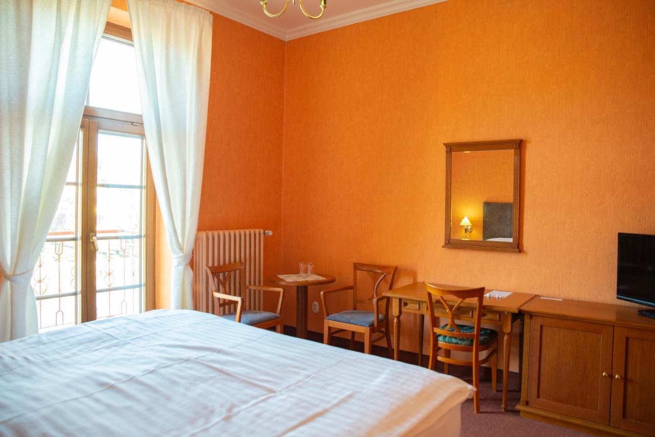 Romantik Hotel Eleonora Tábor Extérieur photo