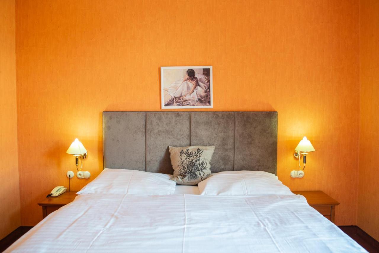 Romantik Hotel Eleonora Tábor Extérieur photo